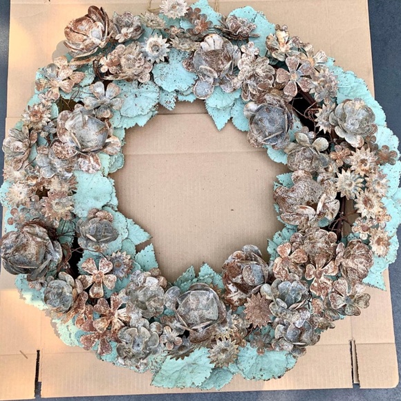 Terrain Anthropologie Metal Wreath - Picture 4 of 4